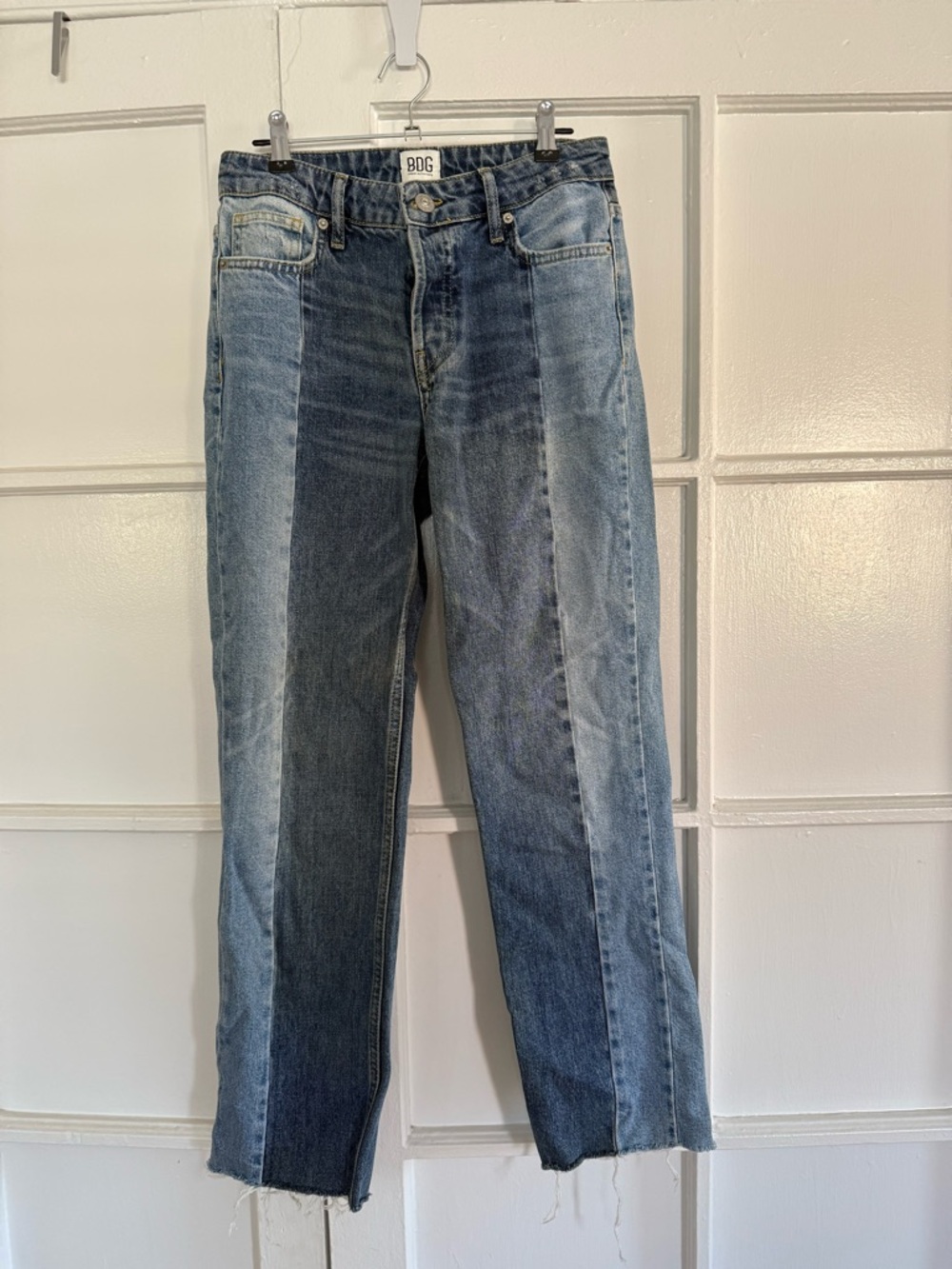 BDG Jessye Two-Tone Panel Straight Jeans